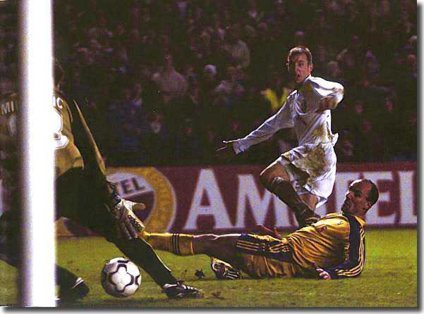 Lee Bowyer scores the late winner at home to Anderlecht