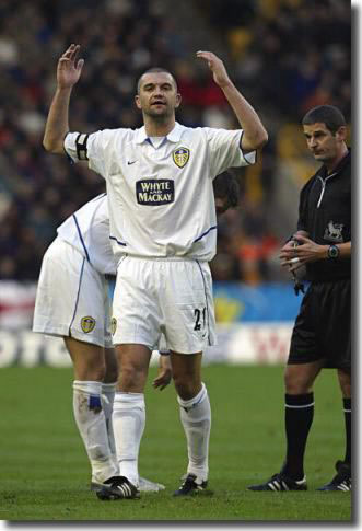 Referee Andy Durso gives Dominic Matteo his marching orders at Wolves December 28 2003