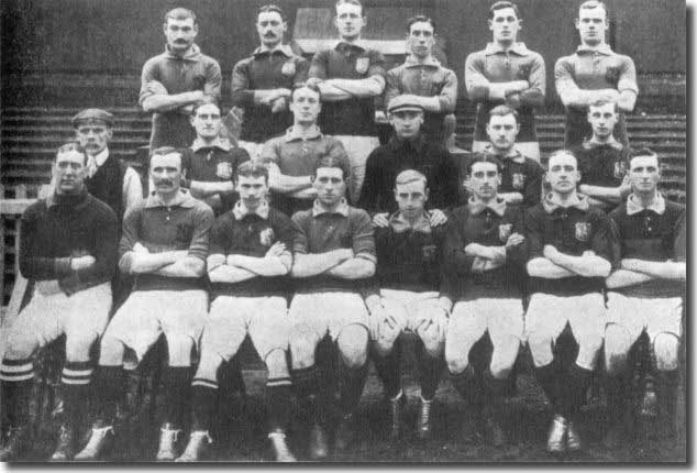 The 1907/08 Leeds City squad - Back row: Jefferson, Cubberley, Hargrave, Lavery, Croot, Henderson. Middle row: Broad (trainer), Aldred, Freeborough, Bromage, McLeod, Kay. Front row: Whitley, Hynds, Parnell, Murray, Tompkins, Thomas, Thorpe, Kennedy