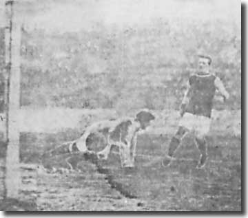 Billy McLeod opens the scoring for the City in the replayed Cup-tie against Burnley on 15 January 1913. Neither keeper Dawson nor Bamford can do anything to save his long shot