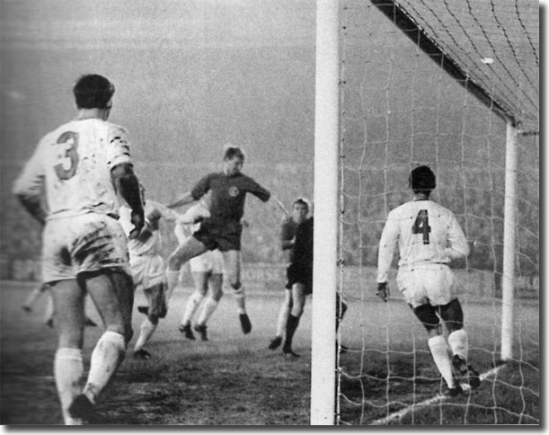 Jack Charlton pulls a goal back against Standard Liege