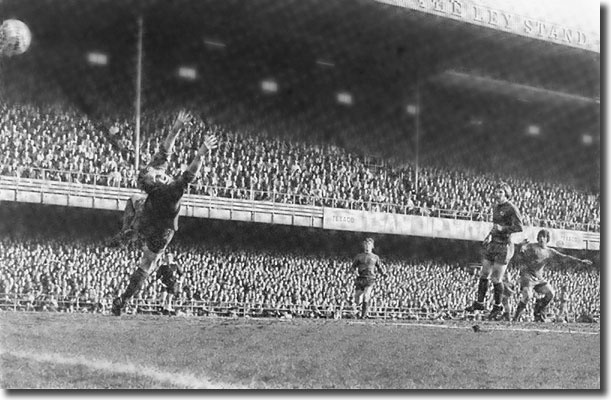 Peter Lorimer fires the winner past Derby keeper Colin Boulton