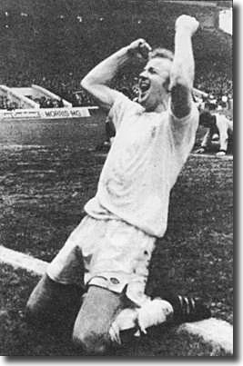 Billy Bremner celebrates his winner against Wolves