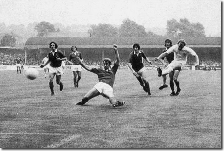 Billy Bremner opens the scoring against Everton