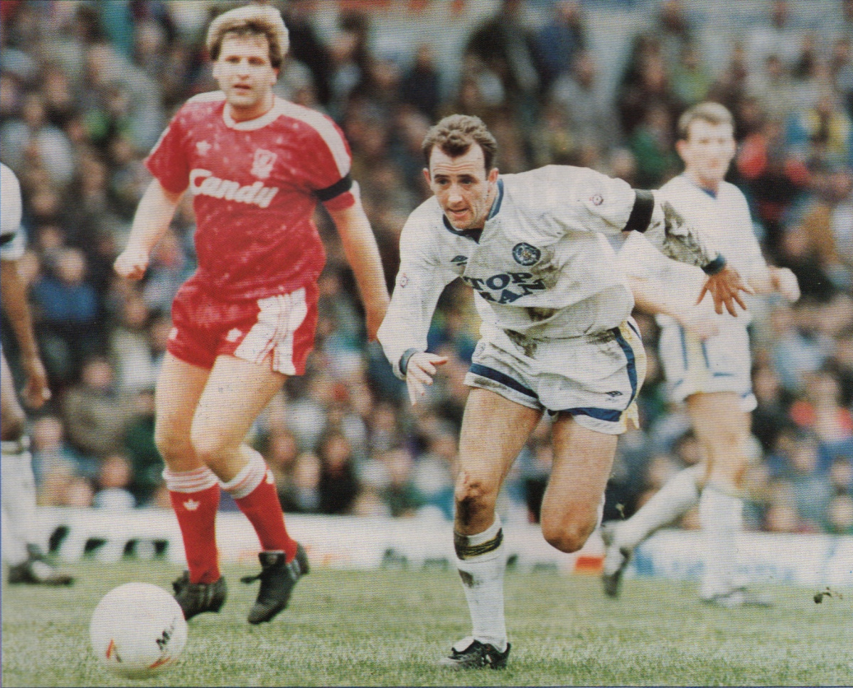 Gary McAllister in action against Liverpool 13 April 1991