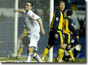 David Healy shows his pleasure after making it 1-1