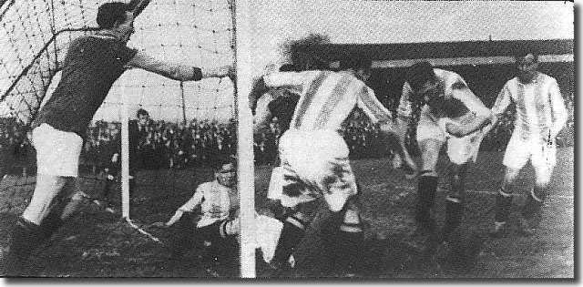 Leeds concede a corner at Crystal Palace