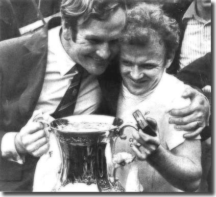 Don Revie and Billy Bremner with the FA Cup in 1972