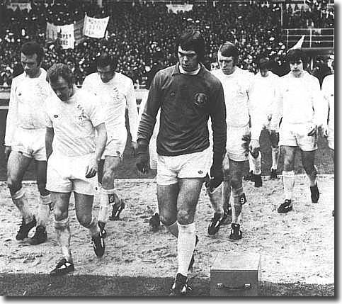 The downcast expressions say it all as United's players come back on after half time at Wembley against Sunderland