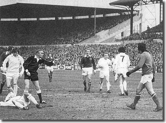 Peter Shilton protests as Leeds get a penalty against Leicester on 26 February