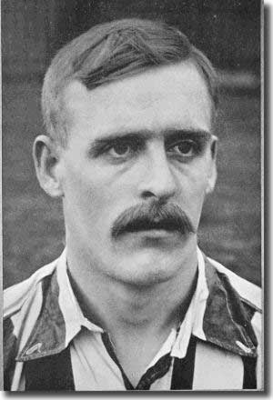 Alf Common, whose move to Middlesbrough sparked a major controversy