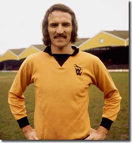 Wolves striker Derek Dougan gave evidence on behalf of Billy Bremner in the libel case