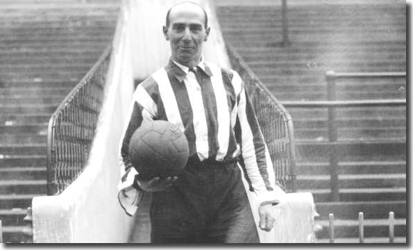 Billy Gillespie in his days as a Sheffield United player