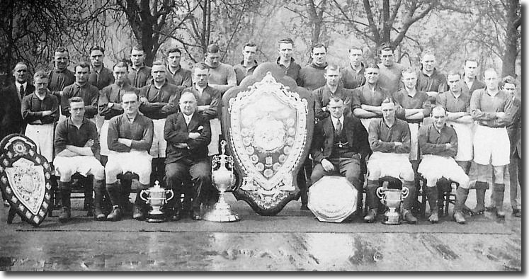 Herbert Chapman (seated front) with his 1931 Arsenal league champions