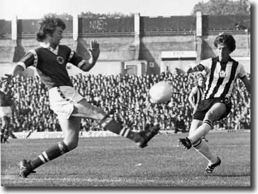 Terry Hibbitt in action for Newcastle against Leicester City at St James' Park in 1978