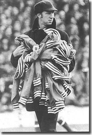 Jack Charlton collecting the tracksuits from his Middlesbrough players