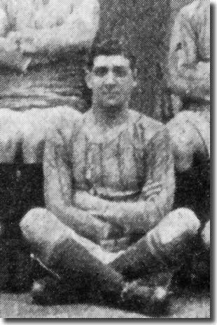 Jimmy Burnett in a City team group in 1909