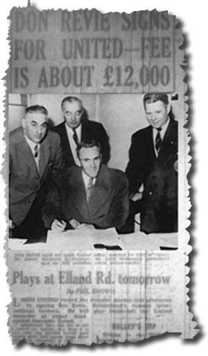 The Yorkshire Evening Post 28 November 1958 - Revie signs for Leeds watched by club directors and manager Bill Lambton